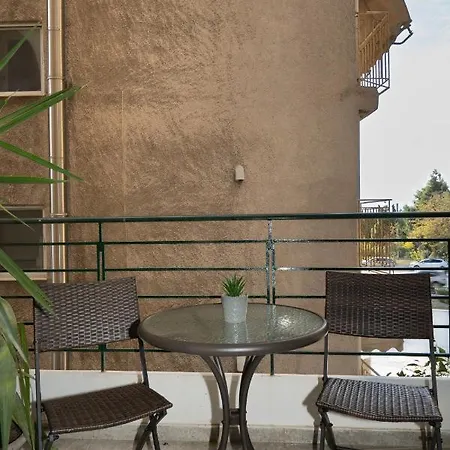 Renovated Lovely Apt Next To Marina Flisvos Athens Exterior photo