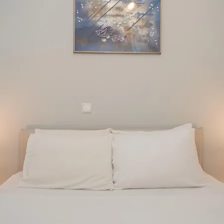 Renovated Lovely Apt Next To Marina Flisvos Athens Exterior photo